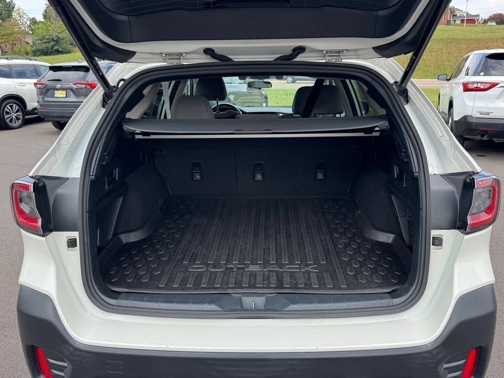 Used 2022 Subaru Outback Premium AWD/4WD image 21