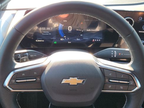 New 2026 Chevrolet Equinox EV LT image 15