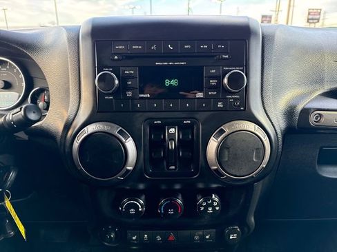 Used 2016 Jeep Wrangler Unlimited Sport image 22