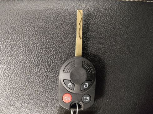 Used 2018 Ford Escape SEL AWD/4WD image 32