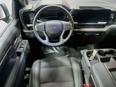 Used 2025 Chevrolet Silverado 1500 LT AWD/4WD image 22