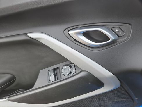 Used 2022 Chevrolet Camaro SS image 17