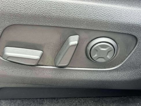 Certified 2024 Kia Carnival SX Prestige FWD image 18