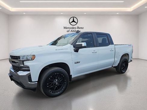 Used 2020 Chevrolet Silverado 1500 LT w/ Texas Edition AWD/4WD image 2