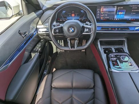 Used 2024 BMW 740i RWD image 15