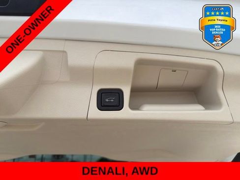 Used 2023 GMC Acadia Denali w/ Denali Ultimate Package AWD/4WD image 19
