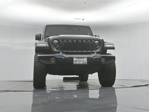 Used 2024 Jeep Wrangler Unlimited AWD/4WD image 47