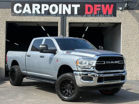 Used 2024 RAM 2500 Tradesman w/ Chrome Appearance Group AWD/4WD image 2