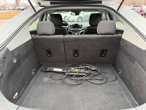 Used 2018 Chevrolet Volt LT image 12
