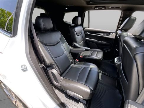 Used 2024 Cadillac XT6 Premium Luxury w/ LPO, Floor Liner Package FWD image 21