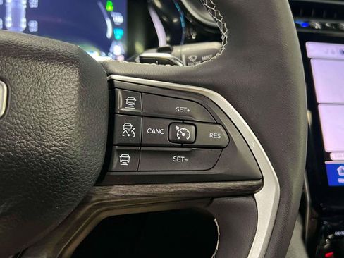 Used 2023 Jeep Grand Cherokee 4WD 4xe image 25