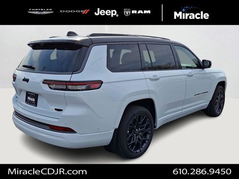 New 2026 Jeep Grand Cherokee L Summit AWD/4WD image 3