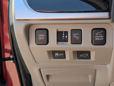 Used 2018 Subaru Forester 2.5i Limited image 29