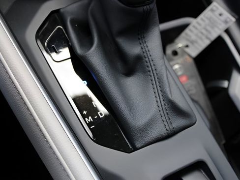 Certified 2026 Toyota Grand Highlander Platinum image 15