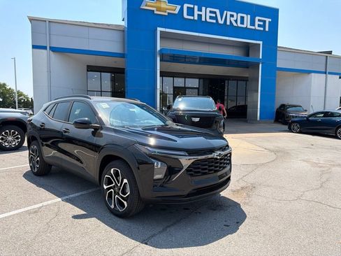 New 2026 Chevrolet Trax RS FWD image 1