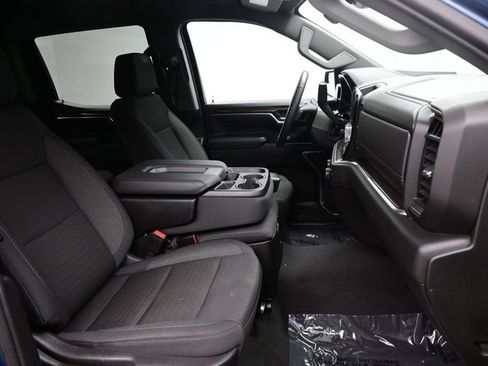 Used 2024 Chevrolet Silverado 1500 LT AWD/4WD image 13