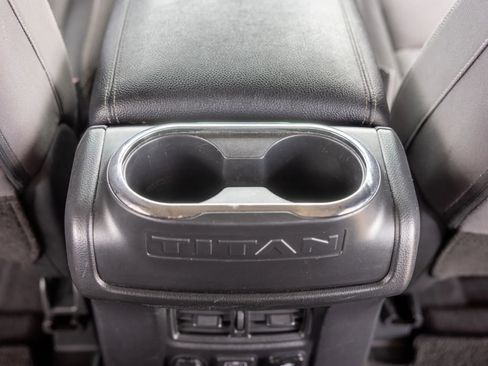 Used 2022 Nissan Titan SV w/ SV Convenience Package image 39