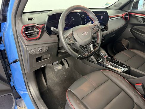 Used 2024 Chevrolet TrailBlazer RS w/ Convenience Package image 4