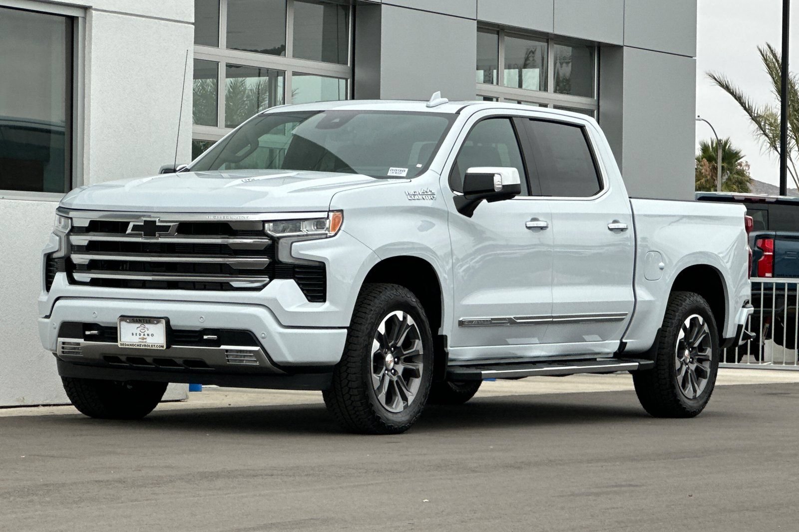New 2026 Chevrolet Silverado 1500 High Country AWD/4WD image 8