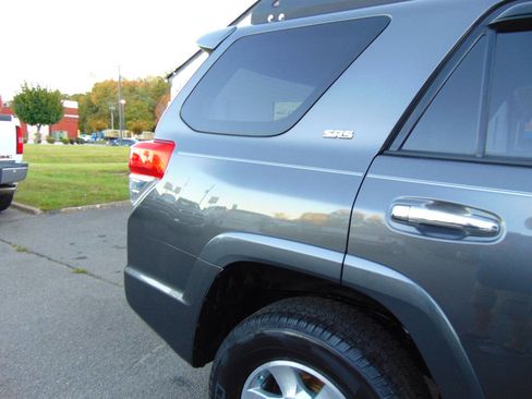 Used 2012 Toyota 4Runner SR5 image 43
