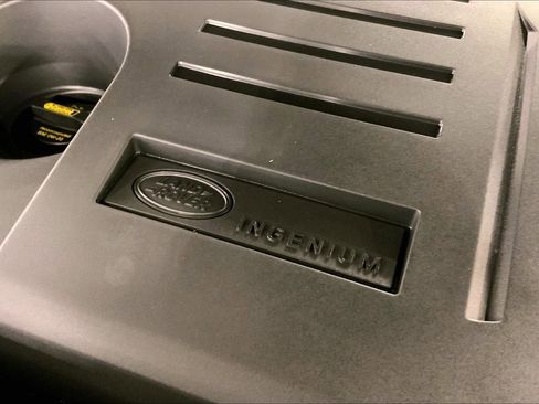 New 2026 Land Rover Range Rover SE image 17