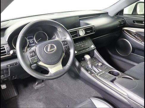 Used 2015 Lexus RC 350 w/ Luxury Package RWD image 6