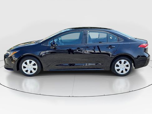 Used 2025 Toyota Corolla LE FWD image 8