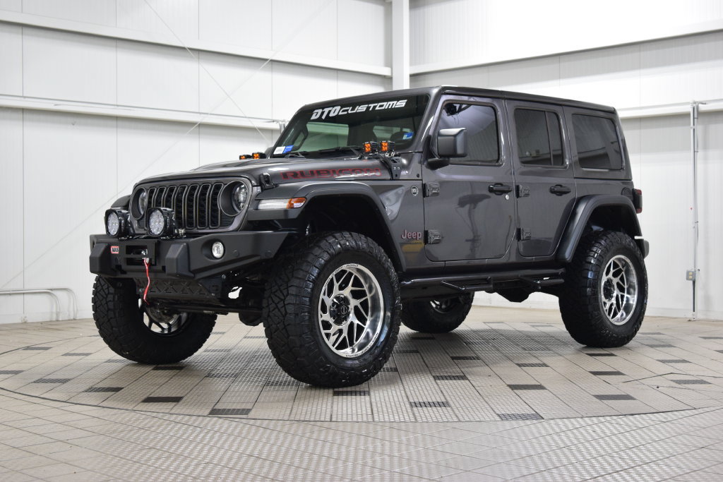 Used 2026 Jeep Wrangler Unlimited Rubicon w/ Safety Group AWD/4WD image 3