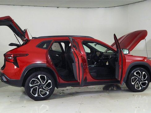 New 2026 Chevrolet Trax RS w/ Sunroof Package image 12