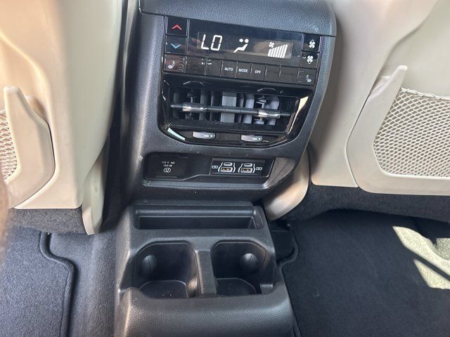Used 2025 Jeep Grand Cherokee L Limited AWD/4WD image 17