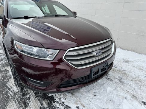 Used 2019 Ford Taurus SEL w/ Equipment Group 201A image 8