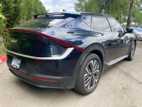 Certified 2024 Kia EV6 Light RWD image 4