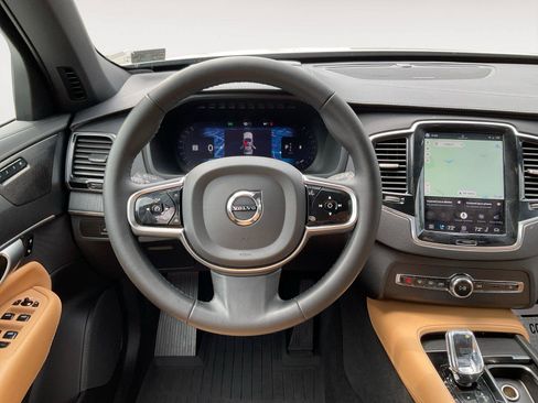 Certified 2024 Volvo XC90 B6 Ultimate w/ Protection Package Premier AWD/4WD image 11