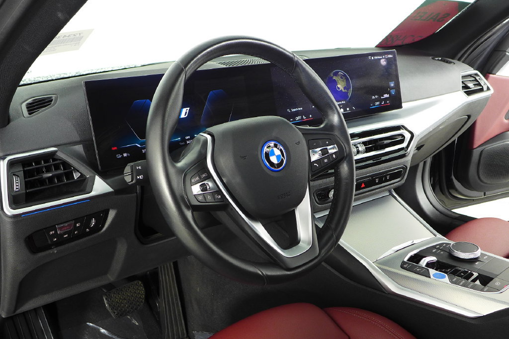 Certified 2024 BMW i4 eDrive35 w/ Convenience Package RWD image 31