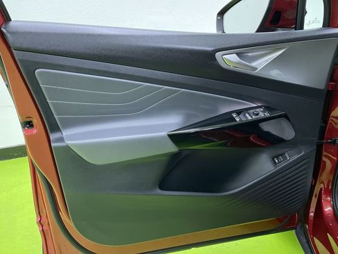 Used 2023 Volkswagen ID.4 Pro S image 16