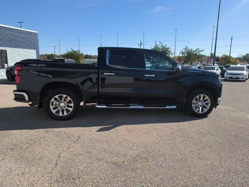 Used 2019 Chevrolet Silverado 1500 LTZ w/ LTZ Premium Package image 6