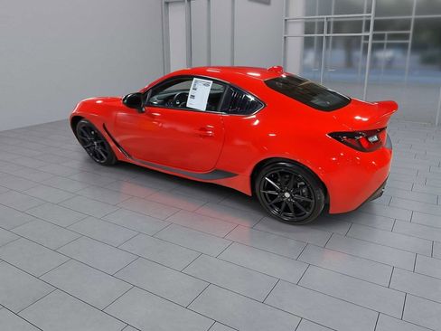 Certified 2023 Toyota GR86 Premium image 6