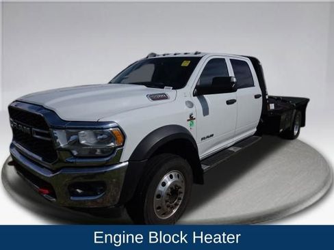 Used 2020 RAM 5500 Tradesman w/ Chrome Appearance Group image 12