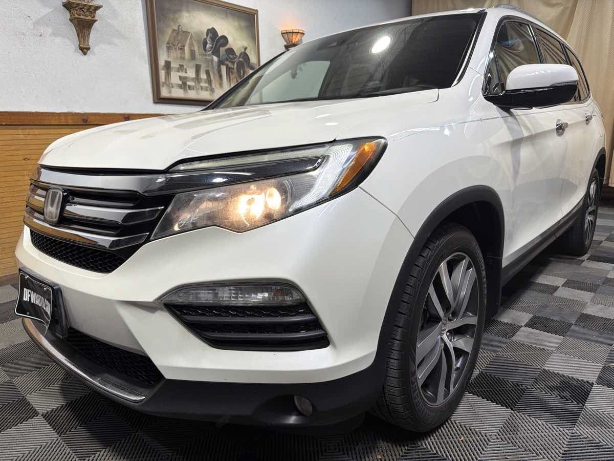 Used 2017 Honda Pilot Touring image 5