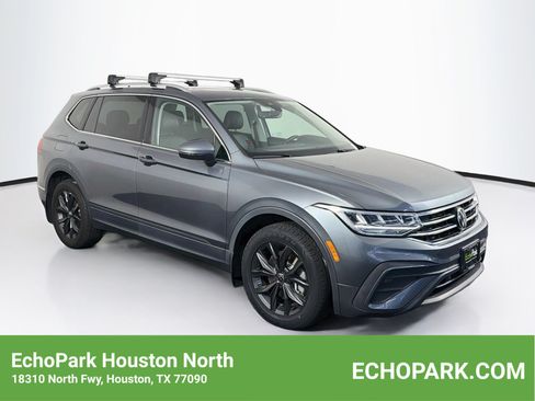 Used 2024 Volkswagen Tiguan SE AWD/4WD image 1