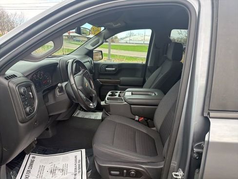 Used 2022 Chevrolet Silverado 1500 LT AWD/4WD image 12