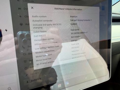 Used 2020 Tesla Model Y Long Range image 12