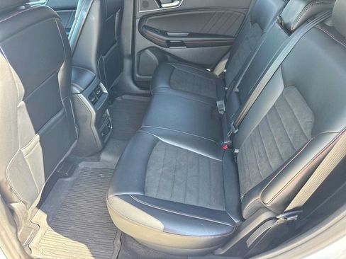 Certified 2023 Ford Edge ST-Line AWD/4WD image 19