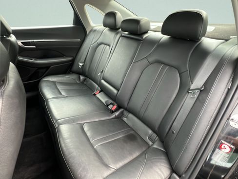 Used 2023 Hyundai Sonata Limited FWD image 9