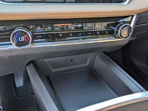 Used 2025 Chevrolet Equinox ACTIV w/ Safety and Technology Package image 31