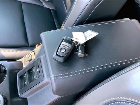 Certified 2025 Ford Bronco Outer Banks w/ Sasquatch Package image 15