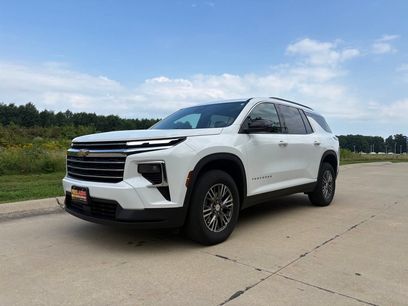 Used 2024 Chevrolet Traverse LT w/ LPO, Floor Liner Package