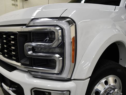 Used 2023 Ford F450 Limited w/ FX4 Off-Road Package AWD/4WD image 37