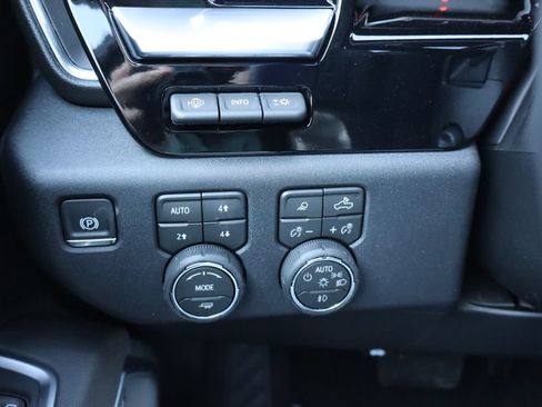 New 2026 Chevrolet Silverado 1500 High Country w/ Technology Package AWD/4WD image 20