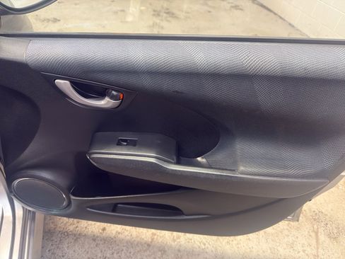 Used 2010 Honda Fit Sport image 20